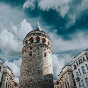 Τραγούδι: Σαν τα μάρμαρα της πόλης